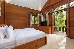 JoeWell Cabin