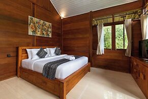 JoeWell Cabin