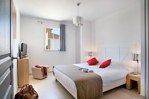 Luberon Villa With Private Pool for 8