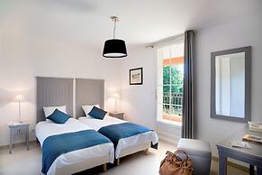 Luxury Luberon Villa With Pool for 10