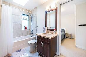 Comfortable Room in a Shared Home