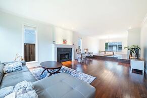 Comfortable Room in a Shared Home