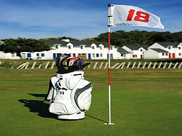 Morbihan Golf Apartment for 4