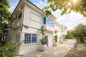 Zuray Hostal & Recovery House