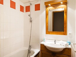 Alpine Cabin Apartment in Samoens
