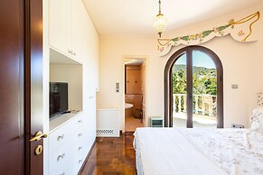Vamavi Maison - Villa With Private Pool Salamina