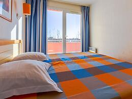 Apartment in Le Barcares With Pool