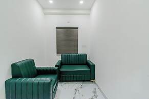 Hotel Ecstasy