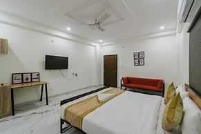 Hotel Ecstasy