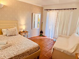 Lagos Beachfront Studio Apartment With Pool
