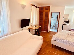Lagos Beachfront Studio Apartment With Pool