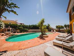 Lagos Beachfront Studio Apartment With Pool