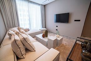 AURA LUXURY BY MALABATA HILLS