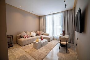 AURA LUXURY BY MALABATA HILLS