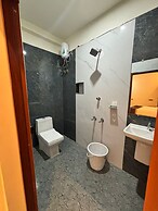 Thamira Grand Palace