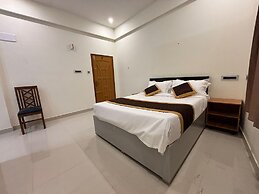 Thamira Grand Palace
