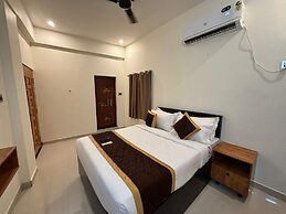 Thamira Grand Palace