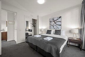 Exclusive Stays - Vue Grande