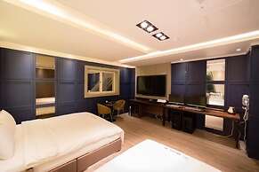 Gyeryong BON Hotel