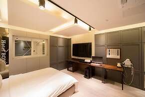 Gyeryong BON Hotel
