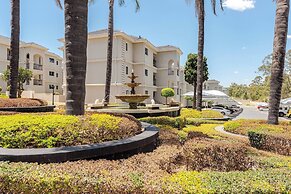Light-filled 2BR 2BA Spacious Apartment