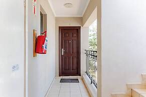 Light-filled 2BR 2BA Spacious Apartment