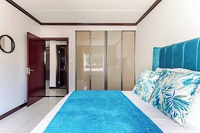Light-filled 2BR 2BA Spacious Apartment