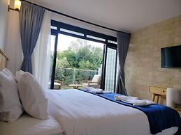 Idan Barn Suites and Cafè
