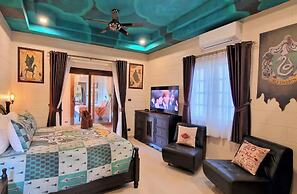 PATTAYA LAND - You Only Live Once