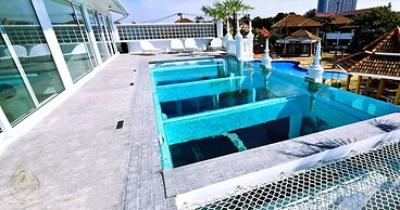 PATTAYA LAND - You Only Live Once