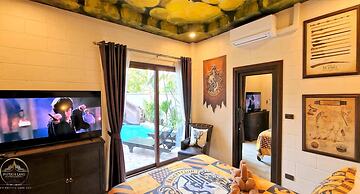 PATTAYA LAND - You Only Live Once