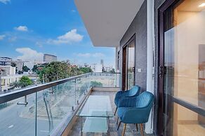 Restin Hotel Near Golf Course Road