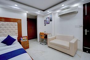 Restin Hotel Near Golf Course Road
