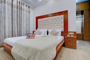 Restin Hotel Near Golf Course Road