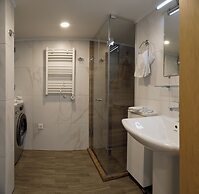 Black Sea Point Apartments 9