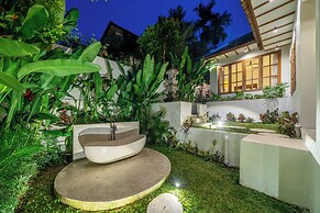 Semiramida - Tropical Pool Villa Ubud