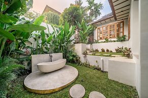 Semiramida - Tropical Pool Villa Ubud