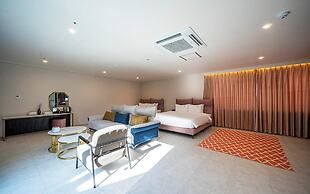 Hotel Cherry Blossom