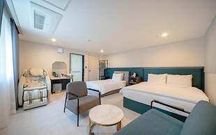 Hotel Cherry Blossom