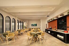 YUNMANJIANYE HOTEL