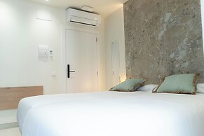 Ceramic Rooms Boutique Hostel