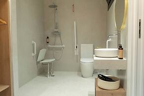 Ceramic Rooms Boutique Hostel
