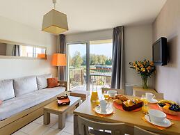 Stylish Coastal Apartment With Shared Pool