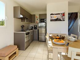 Stylish Coastal Apartment With Shared Pool