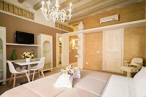 Oisife Apartments