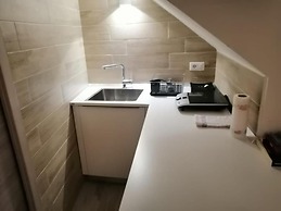 Oisife Apartments