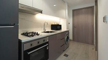Azizi Riviera Studio with Pool & Parking