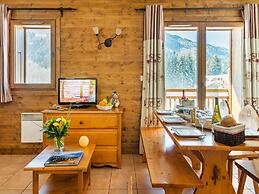 Samoens Duplex Chalet for 8 With Pool