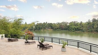 Royal Avenue Kandy