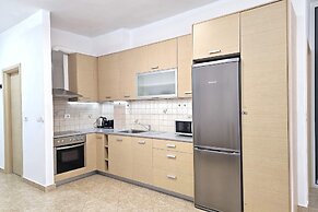 Two Bedroom Apartment With Sea View-021